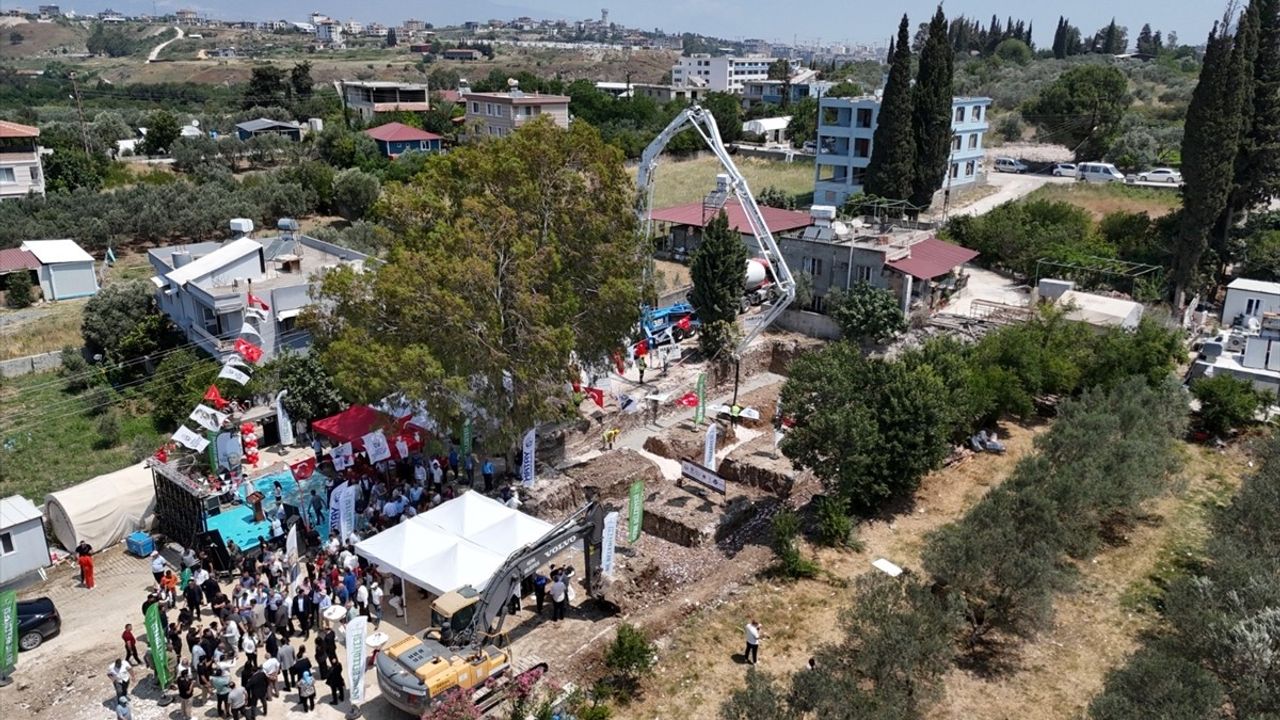 Hatay'da Üç Dilde Eğitim Verecek Kreşin Temeli Atıldı