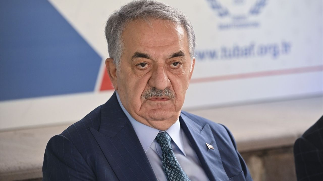 Hayati Yazıcı'dan Anayasa Çalışmalarına İlişkin Açıklamalar