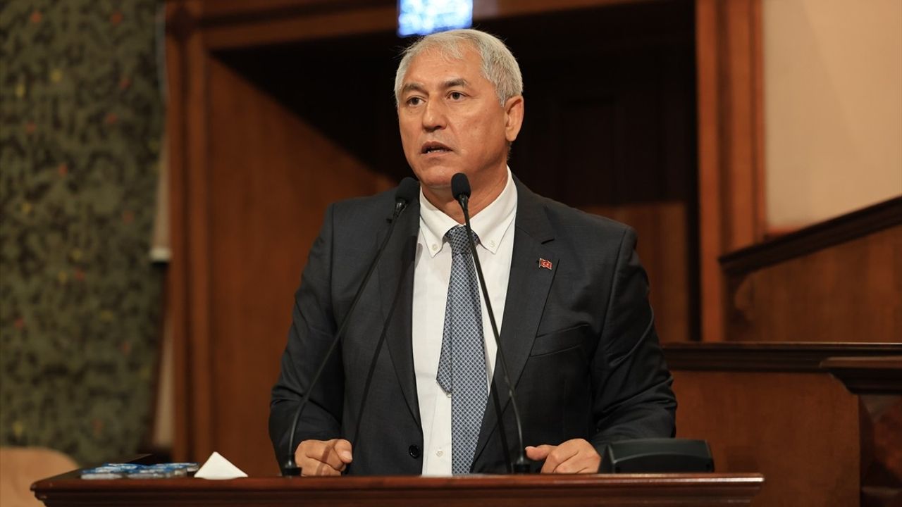 İBB Meclisi'nde Yolsuzluk Soruşturması Tartışmaları