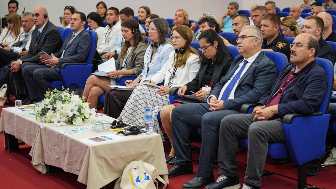 İstanbul'da Orman Yangınlarına Yenilikçi Çözümler Konferansı Başladı