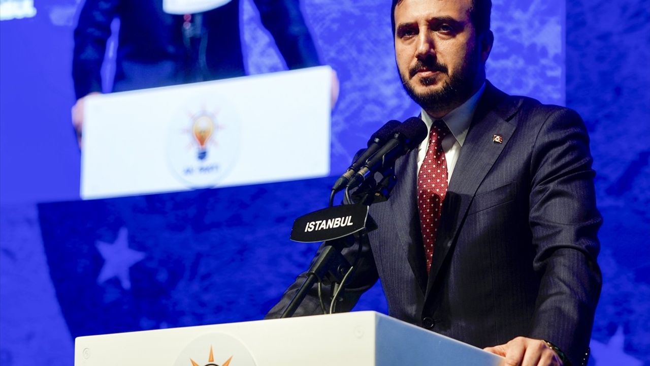 İstanbul'da Yerlikaya ile Mahalle Temsilcileri Buluştu