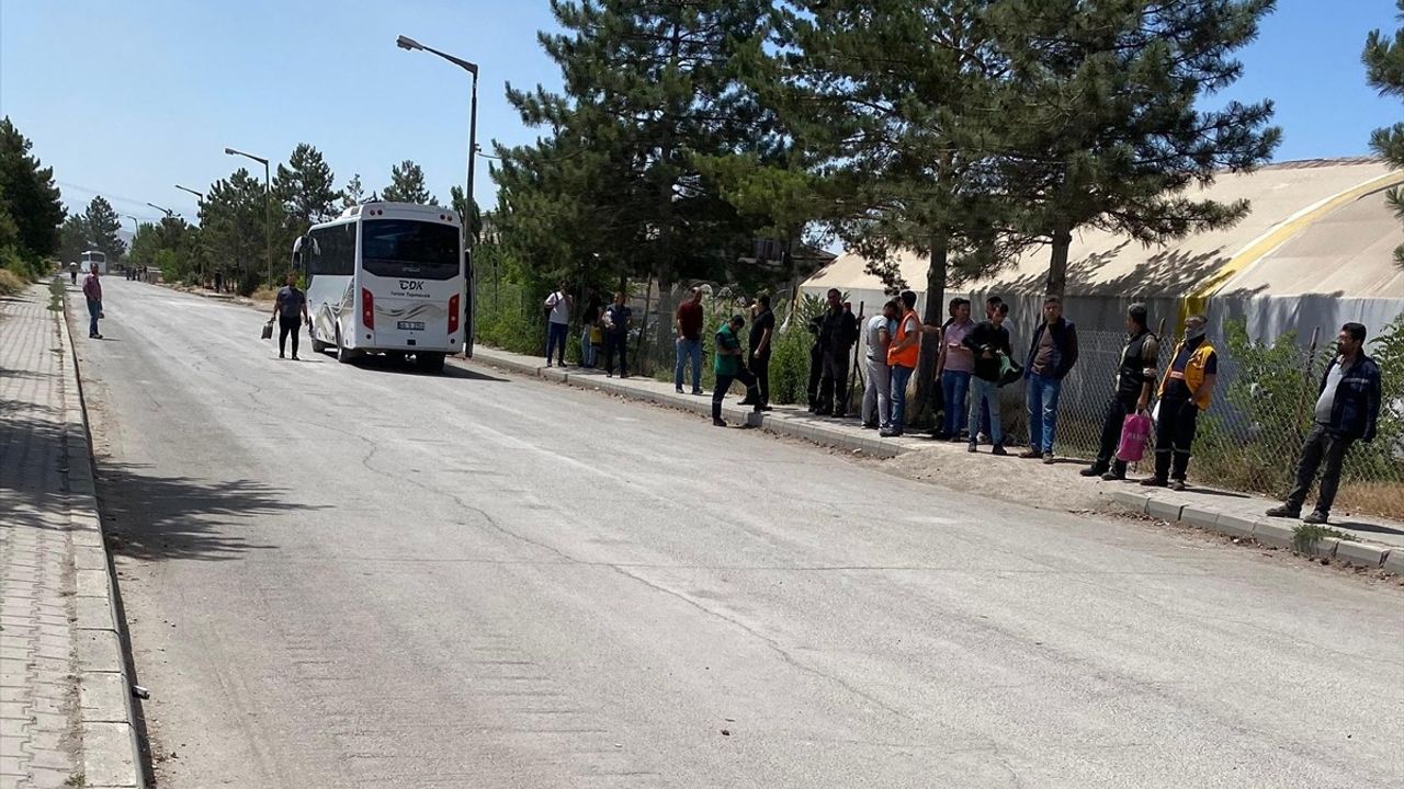 Kahramanmaraş'ta Gıda Zehirlenmesi Şüphesi: 16 İşçi Hastaneye Başvurdu