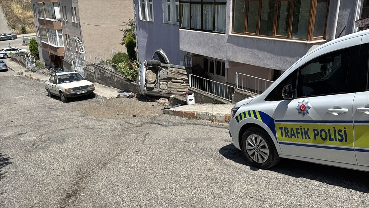 Karabük'te Otomobil Devrildi: 5 Yaralı