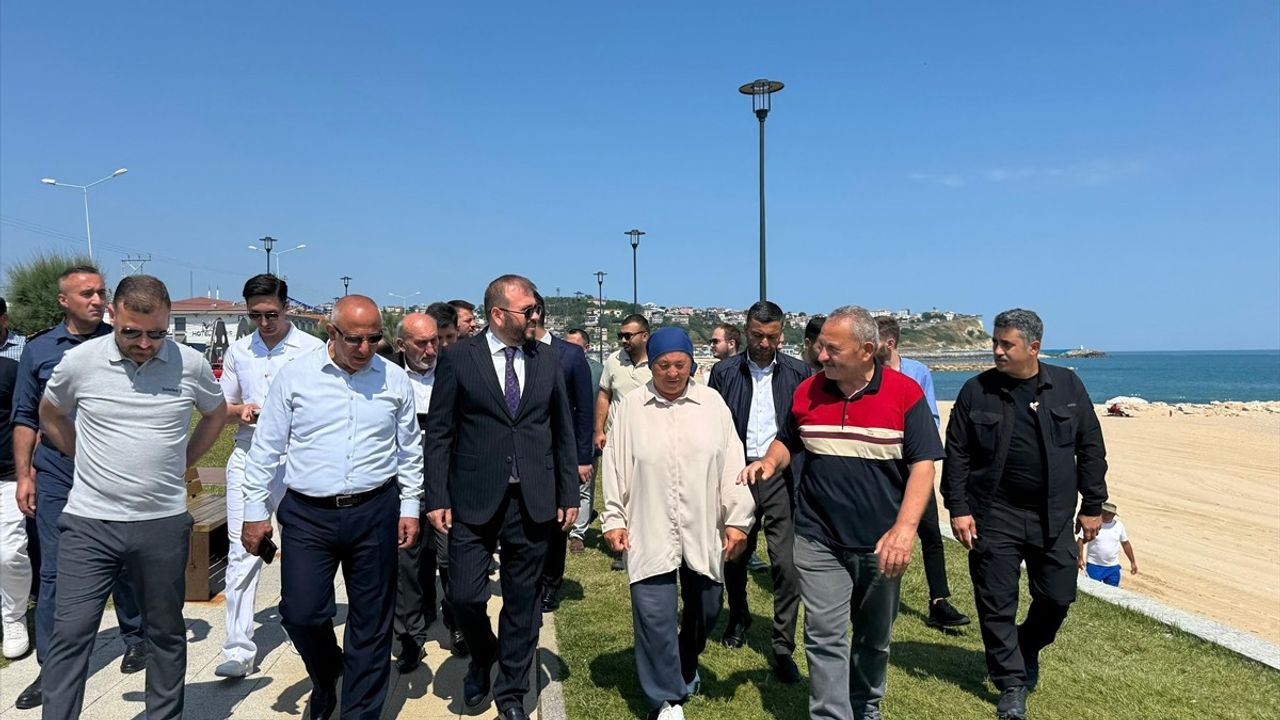 Karaburun Sahili Mavi Bayrak İle Taçlandı