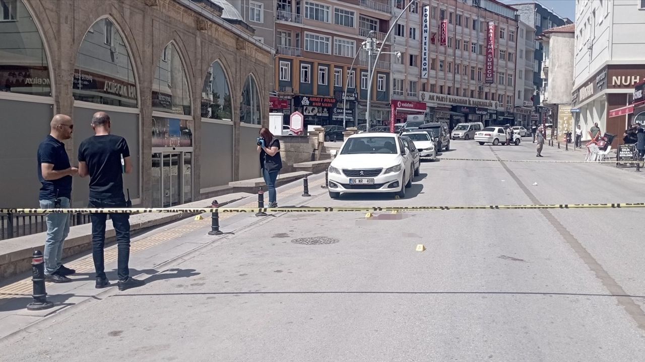 Karaman'da Kavga: Bir Kişi Ağır Yaralandı