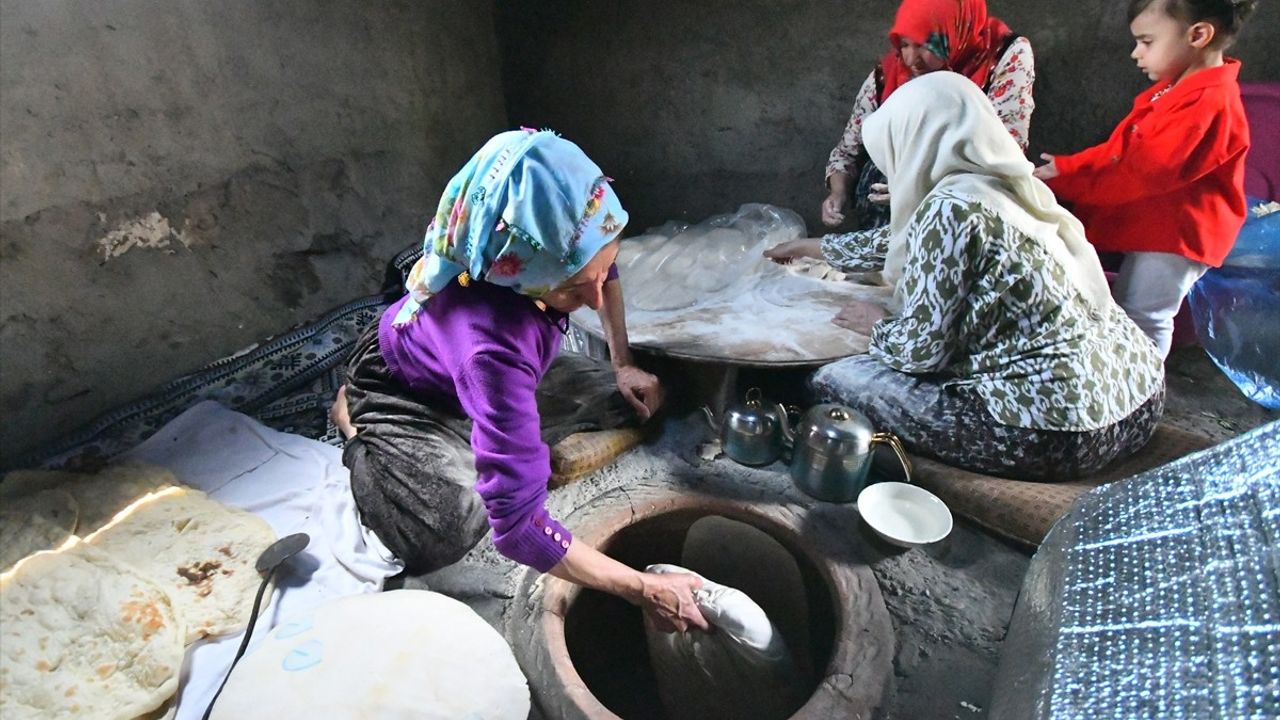 Kars'ta Kurban Bayramı İçin Tandırlar Hazırlandı