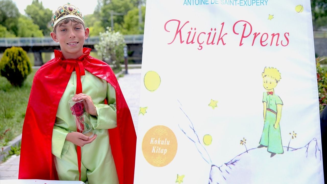 Kars'taki Öğrenciler Roman Kahramanlarını Canlandırdı