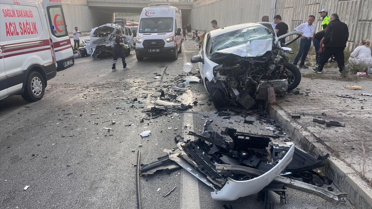 Kastamonu'da Trafik Kazası: 9 Yaralı