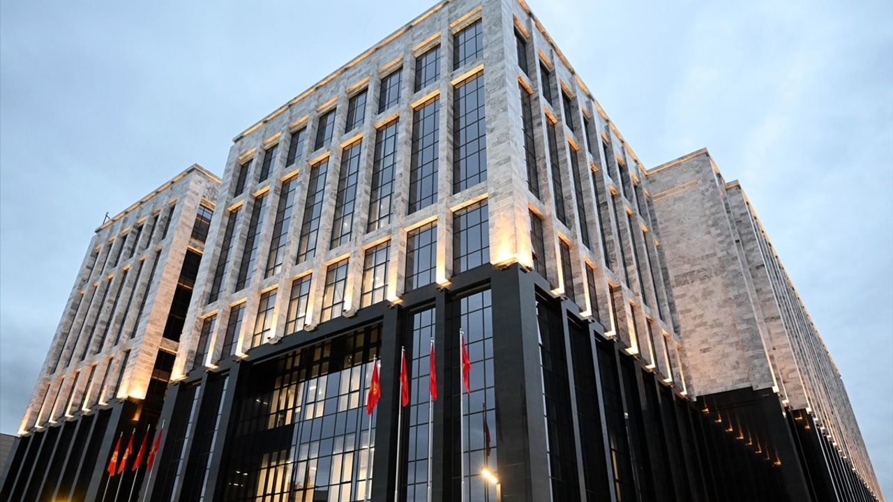 Kırgızistan'da Yolsuzlukla Mücadele Başarısı