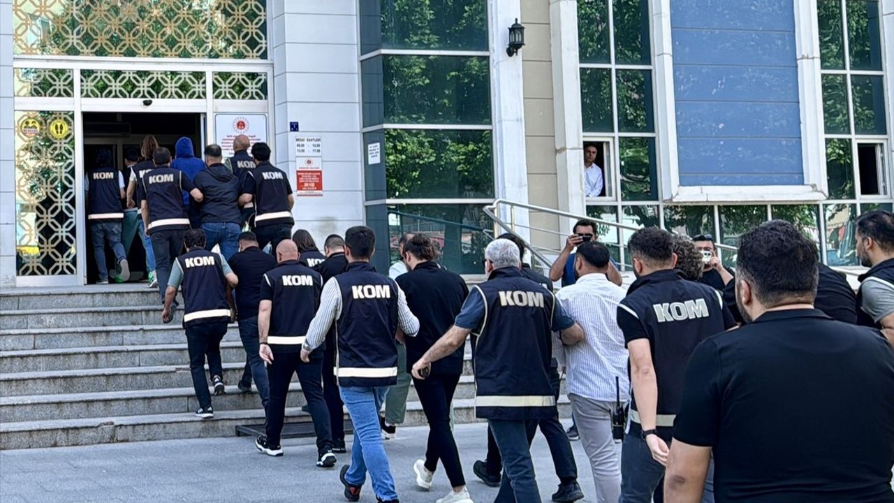 Kırşehir'de Yağma ve Dolandırıcılık Operasyonu: 9 Gözaltı