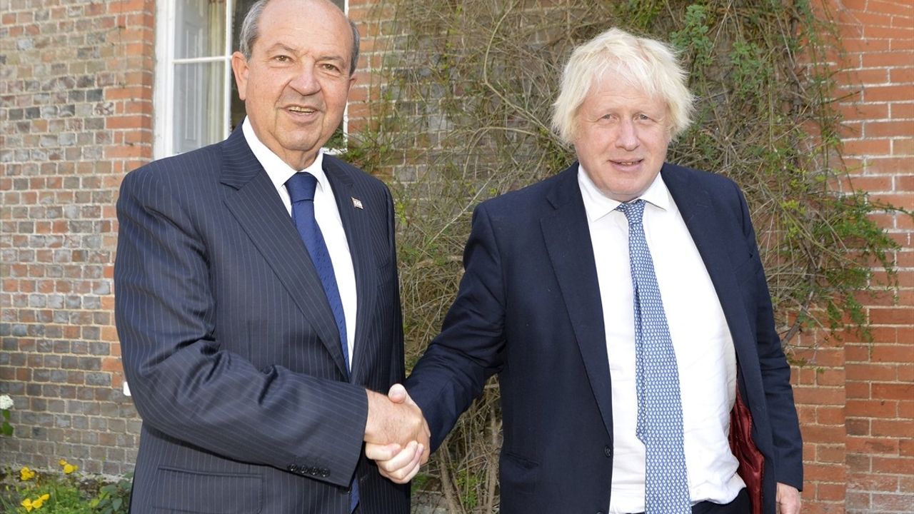 KKTC Cumhurbaşkanı Tatar ve Boris Johnson'dan Önemli Görüşme