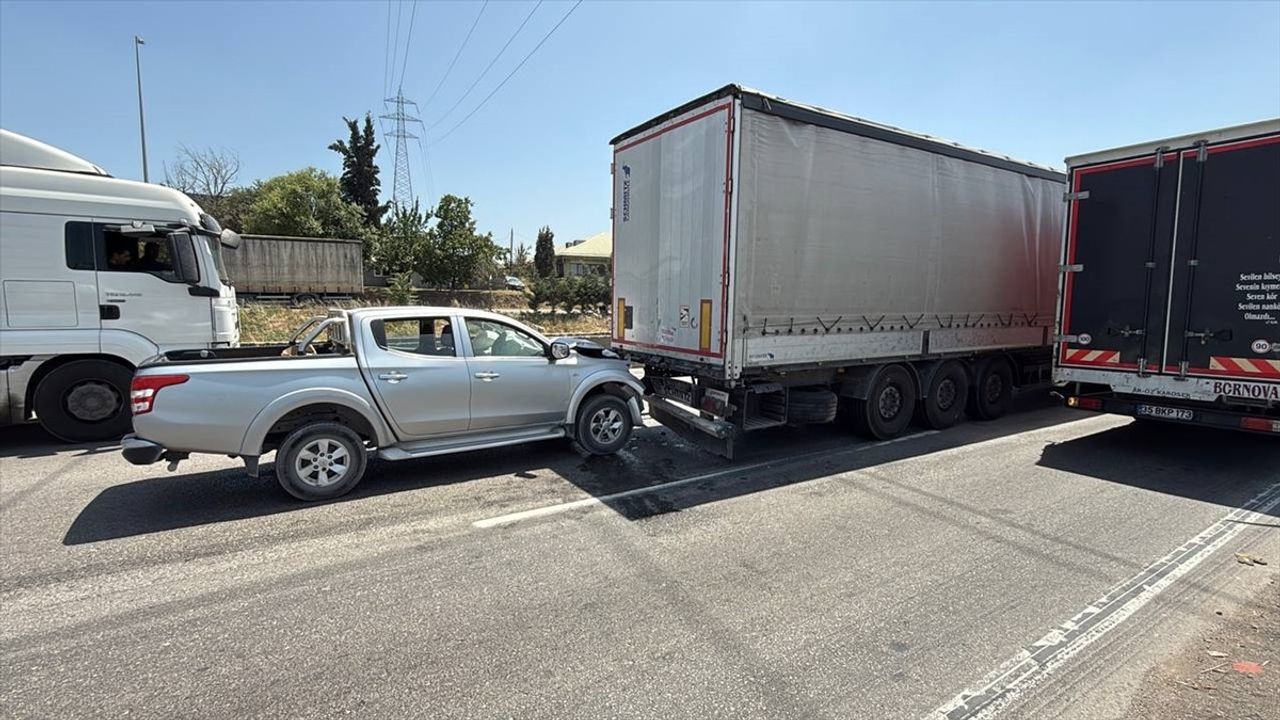 Kocaeli D-100 Kara Yolunda Zincirleme Kaza