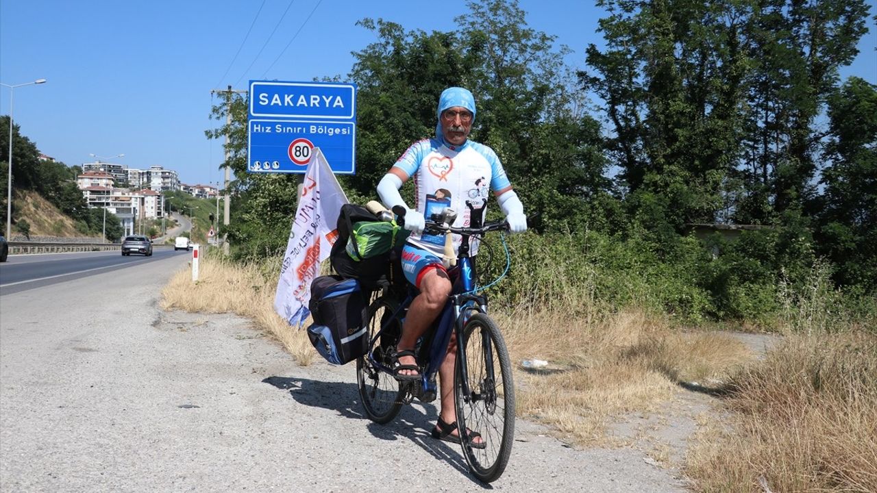 Kök Hücre Bağışına Dikkat Çekmek İçin Pedal Çeviren Gazeteci Sakarya'ya Ulaştı
