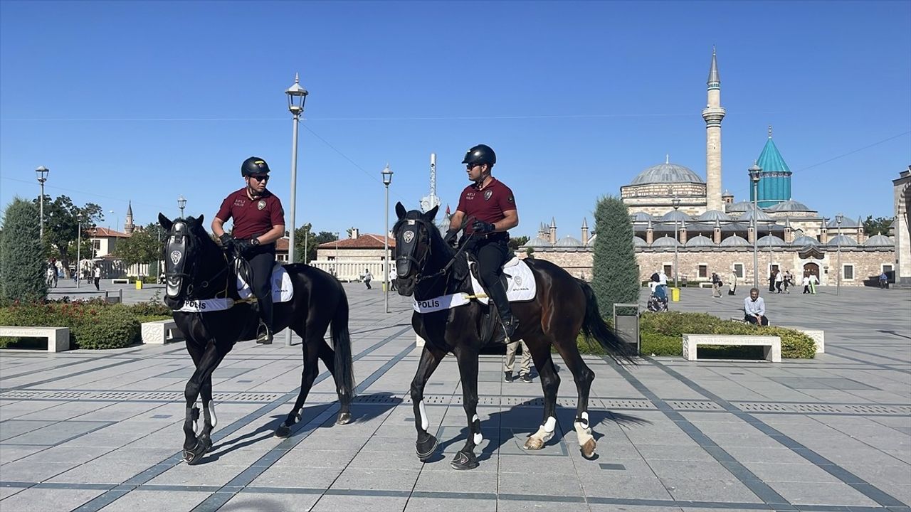 Konya'da Atlı Polis Birliği Hizmete Girdi