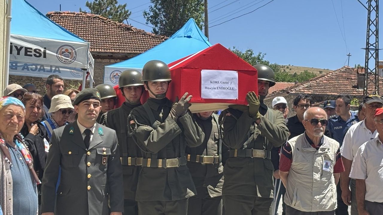 Kore Gazisi Hüseyin Emiroğlu'nun Cenaze Töreni