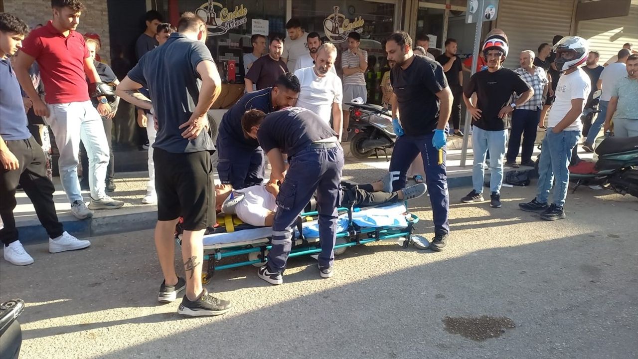 Manisa'da Motosiklet Kazası: 4 Yaralı