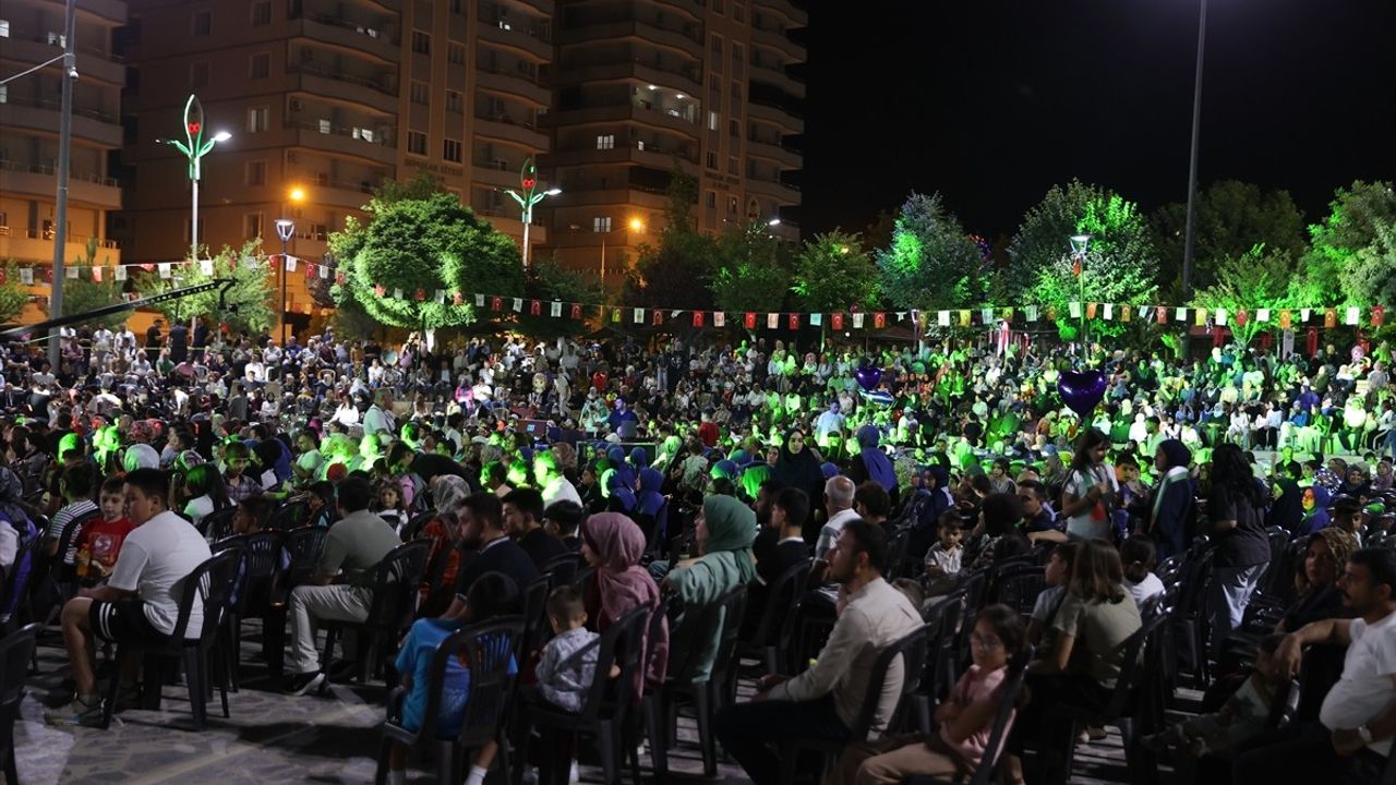 Mardin'de 17. Yeşilli Uluslararası Kültür Sanat ve Kiraz Festivali Başladı