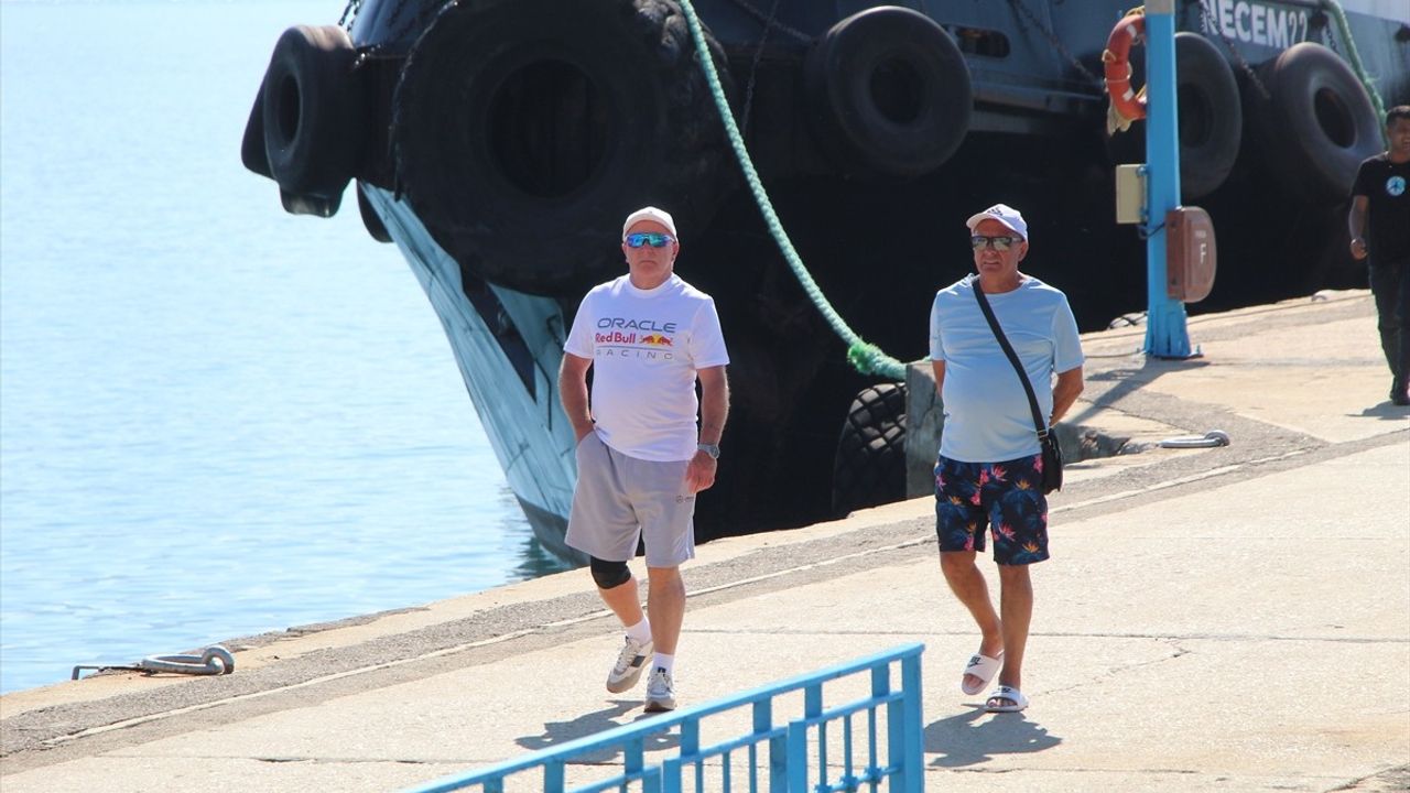 Marella Discovery 2 Kruvaziyeri Alanya Limanı'nda