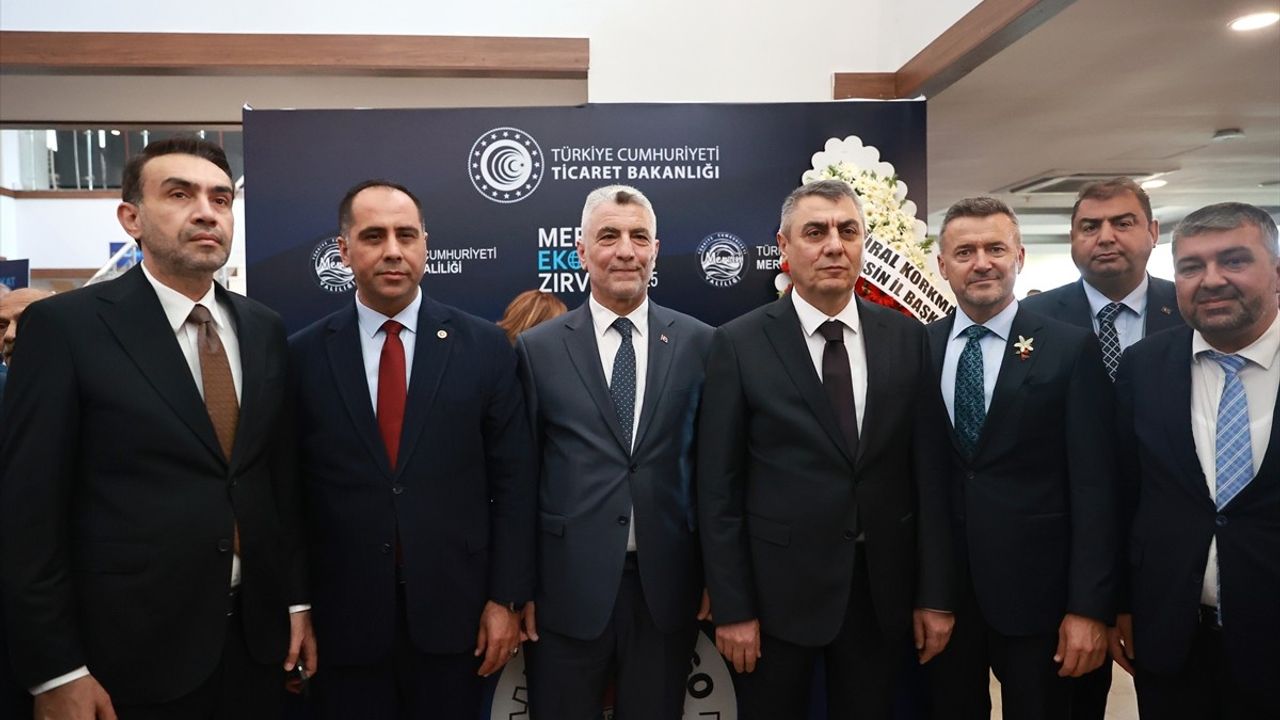 Mersin Ekonomi Zirvesi'nde Ömer Bolat'tan Enflasyon ve İhracat Açıklamaları