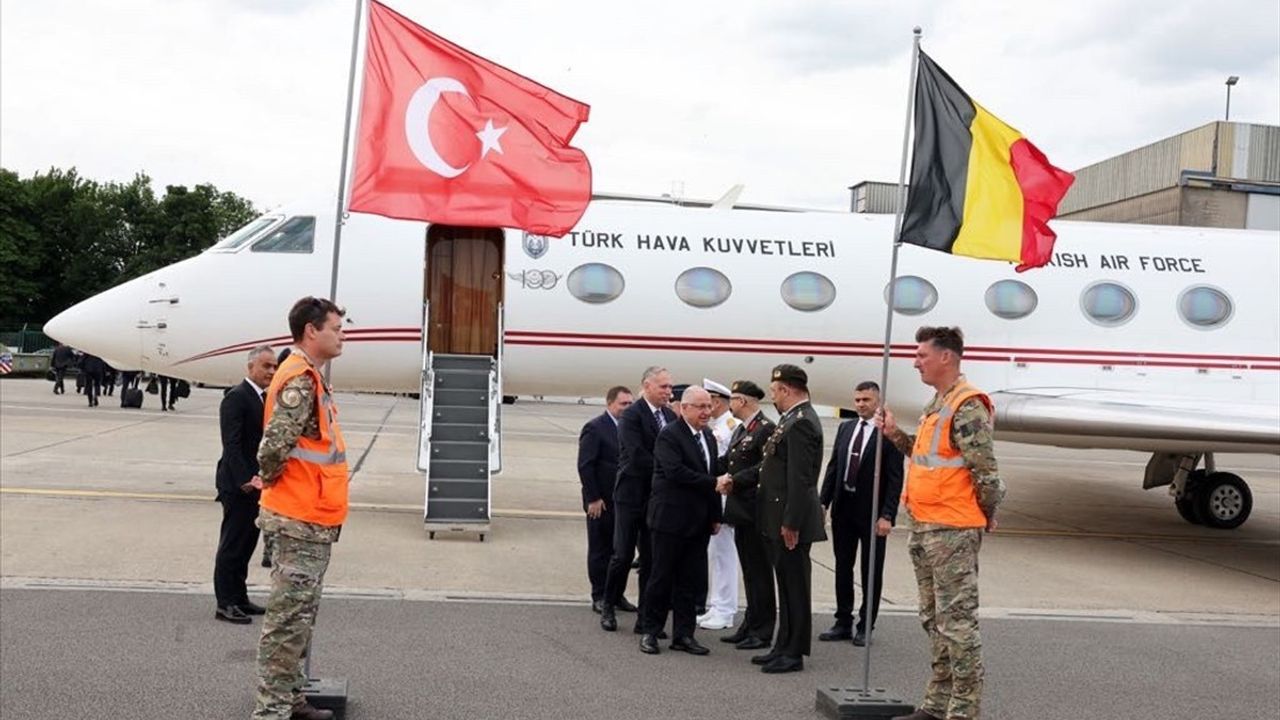 Milli Savunma Bakanı Güler, NATO Zirvesi İçin Brüksel'de
