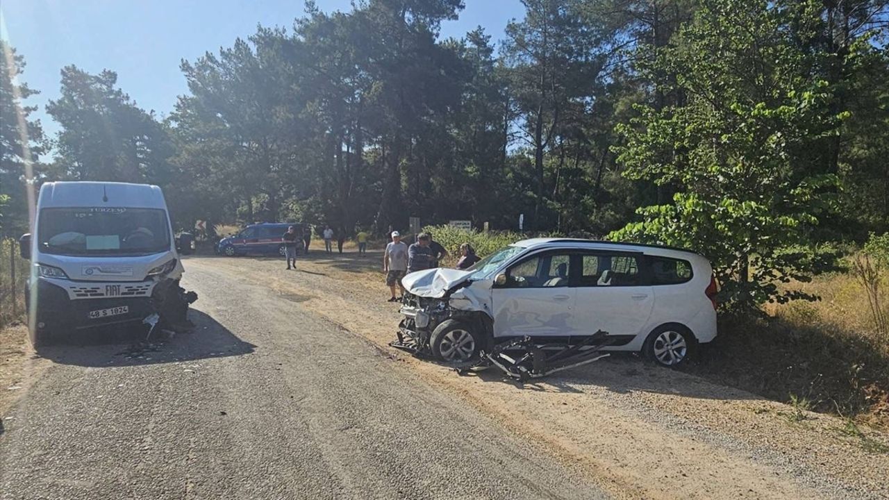 Muğla'da Trafik Kazası: 9 Yaralı