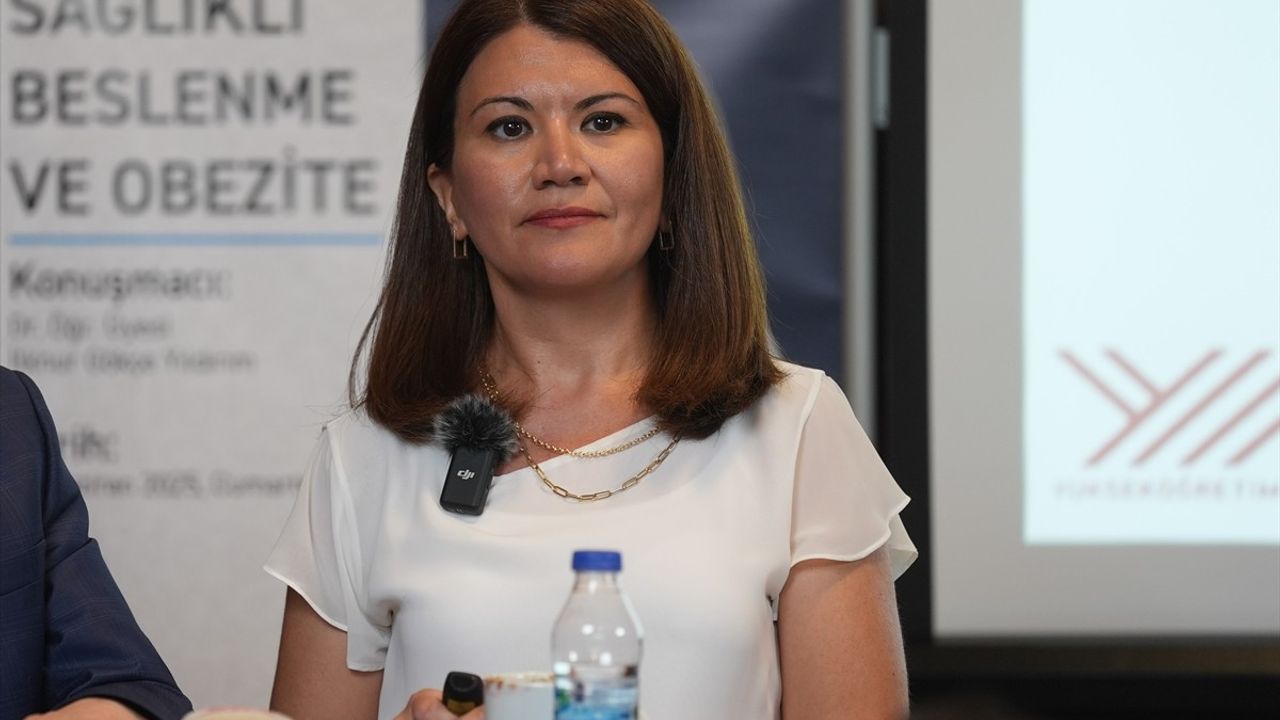 Obezite ve Sağlıklı Beslenme Konulu Söyleşi Gerçekleştirildi