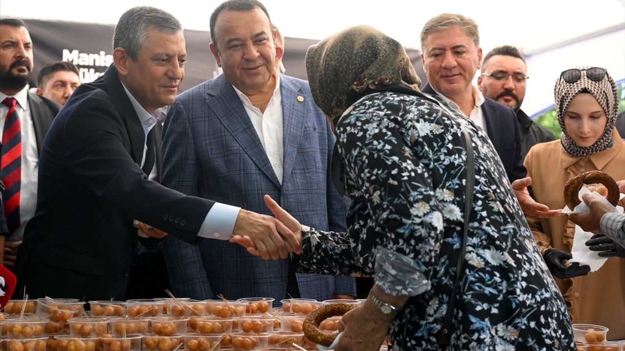 Özgür Özel'den Sınav Üzerine Mesaj ve Miting Değişikliği