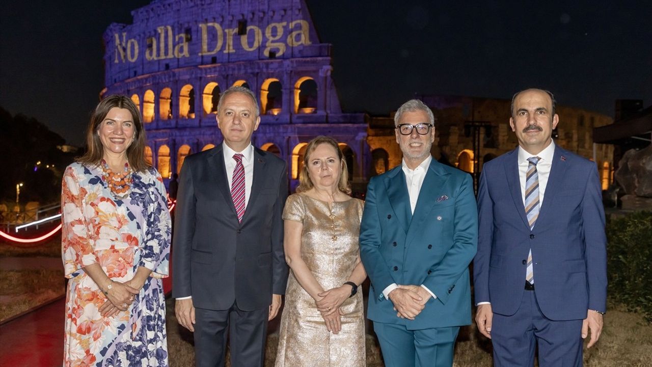 Roma'da Mevlevi Sema Töreni: Barış Mesajları Kolezyum'un Gölgelerinde