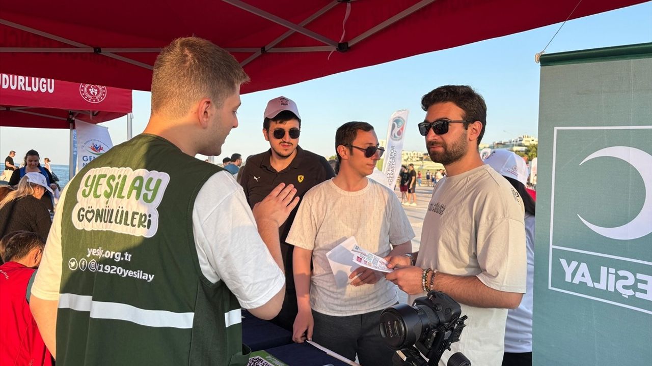 Samsun Gençlik ve Spor Festivali'nde Yeşilay Stant Açtı