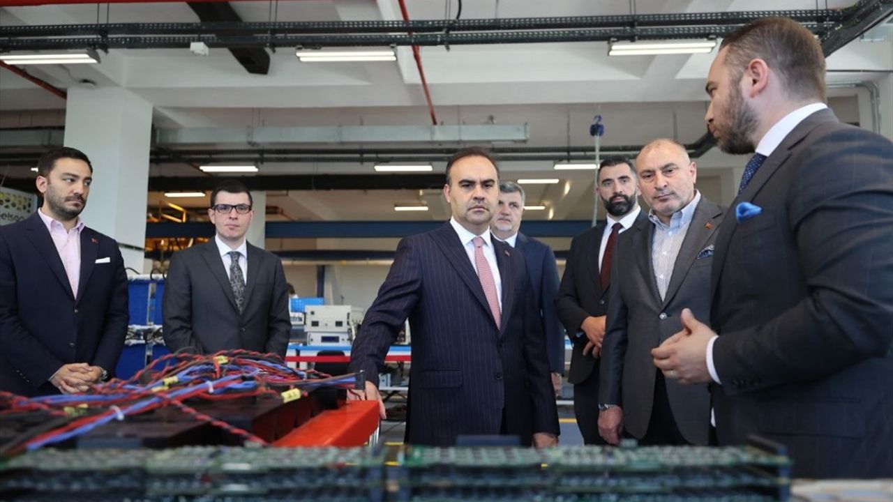 Sanayi ve Teknoloji Bakanı Kacır'dan Armelsan'a Ziyaret