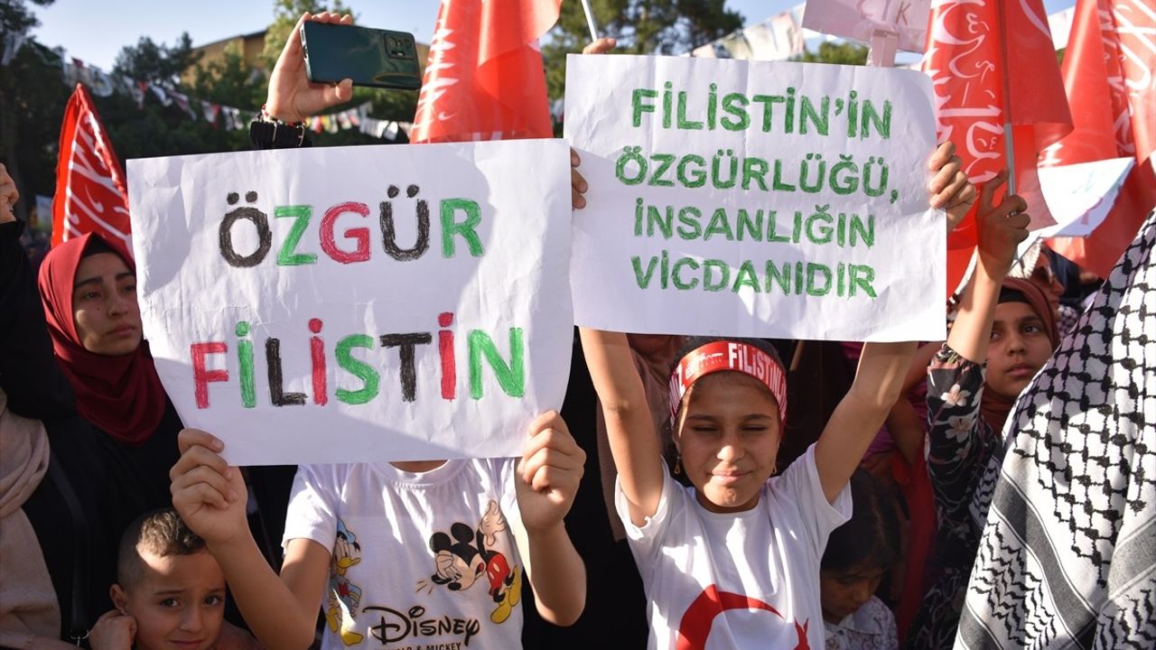 Şanlıurfa'da Gazze ve Kudüs İçin Yürüyüş Düzenlendi