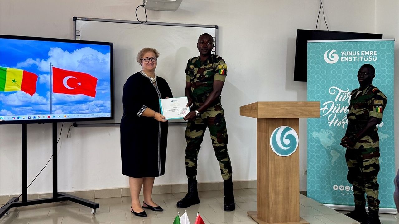 Senegalli Askerler Türkçe Diploması Aldı