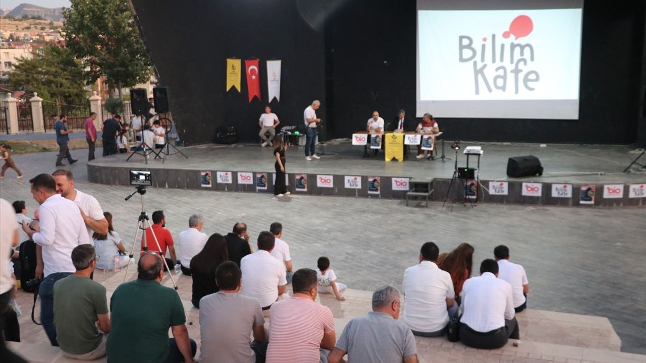 Siirt Üniversitesi'nde Enerji Konulu Bilim Kafe Etkinliği Düzenlendi
