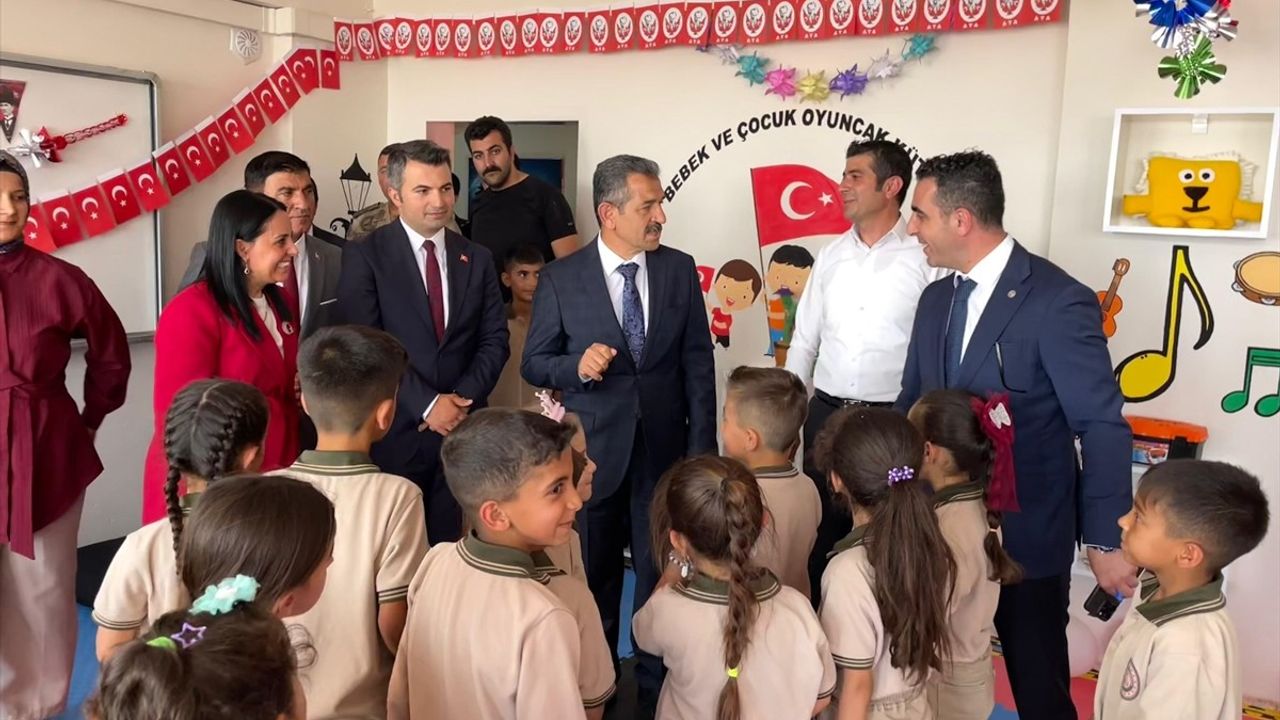 Şırnak'ta Şehit Bebek ve Çocuklar Anısına Kütüphane Açıldı