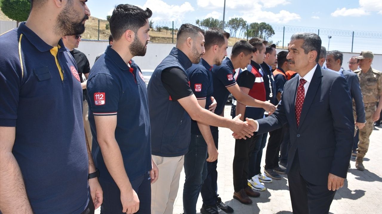 Şırnak Valisi Ekici, Bayramda Güvenlik Güçlerini ve Hastaları Unutmadı
