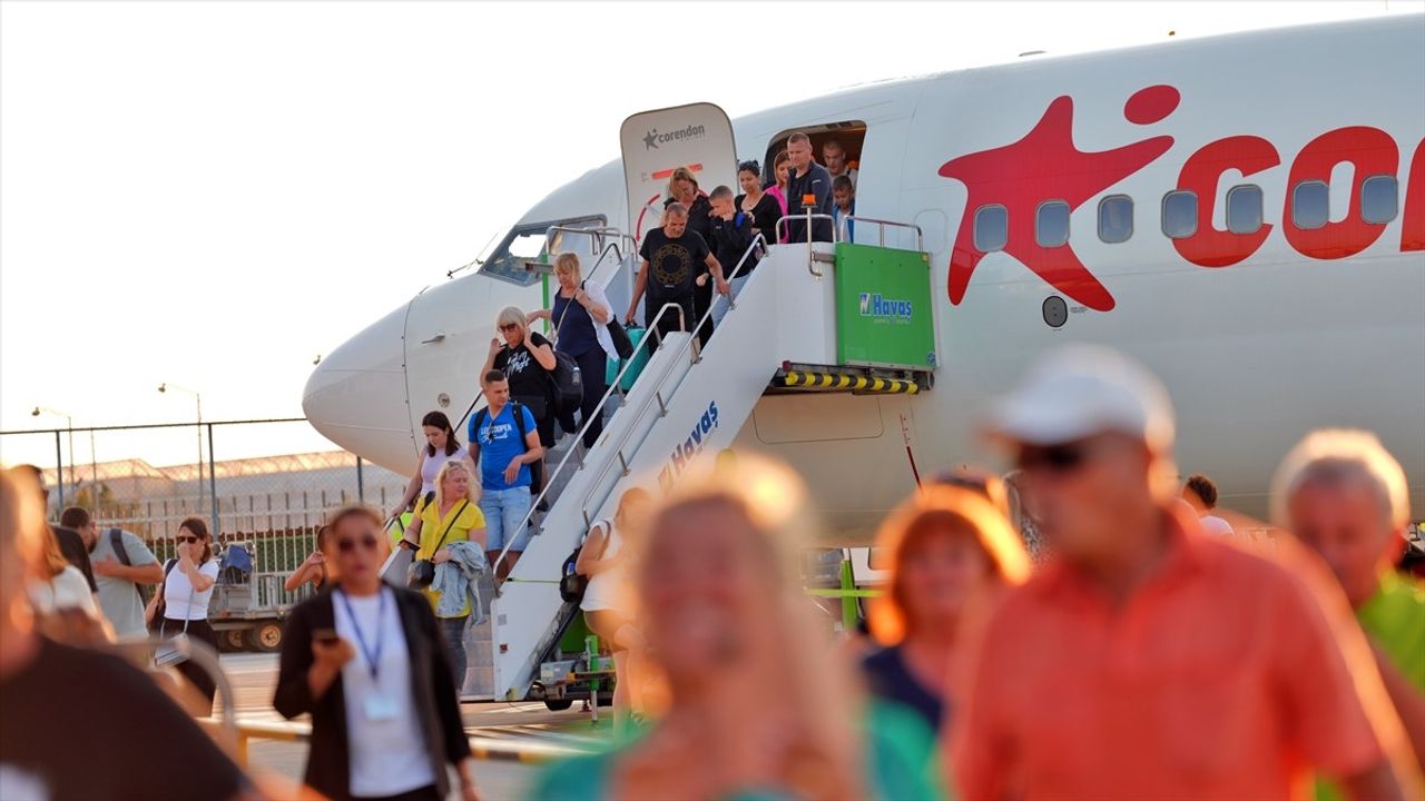 Slovakya'dan Gazipaşa'ya İlk Charter Uçuş Gerçekleşti