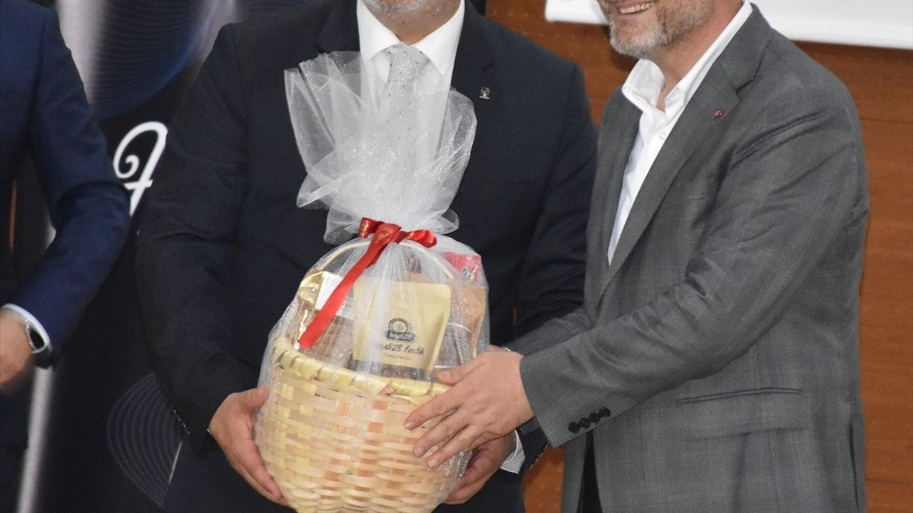 Süleyman Soylu: Yolsuzluk Çukuru ve Doğu’nun Sorunları