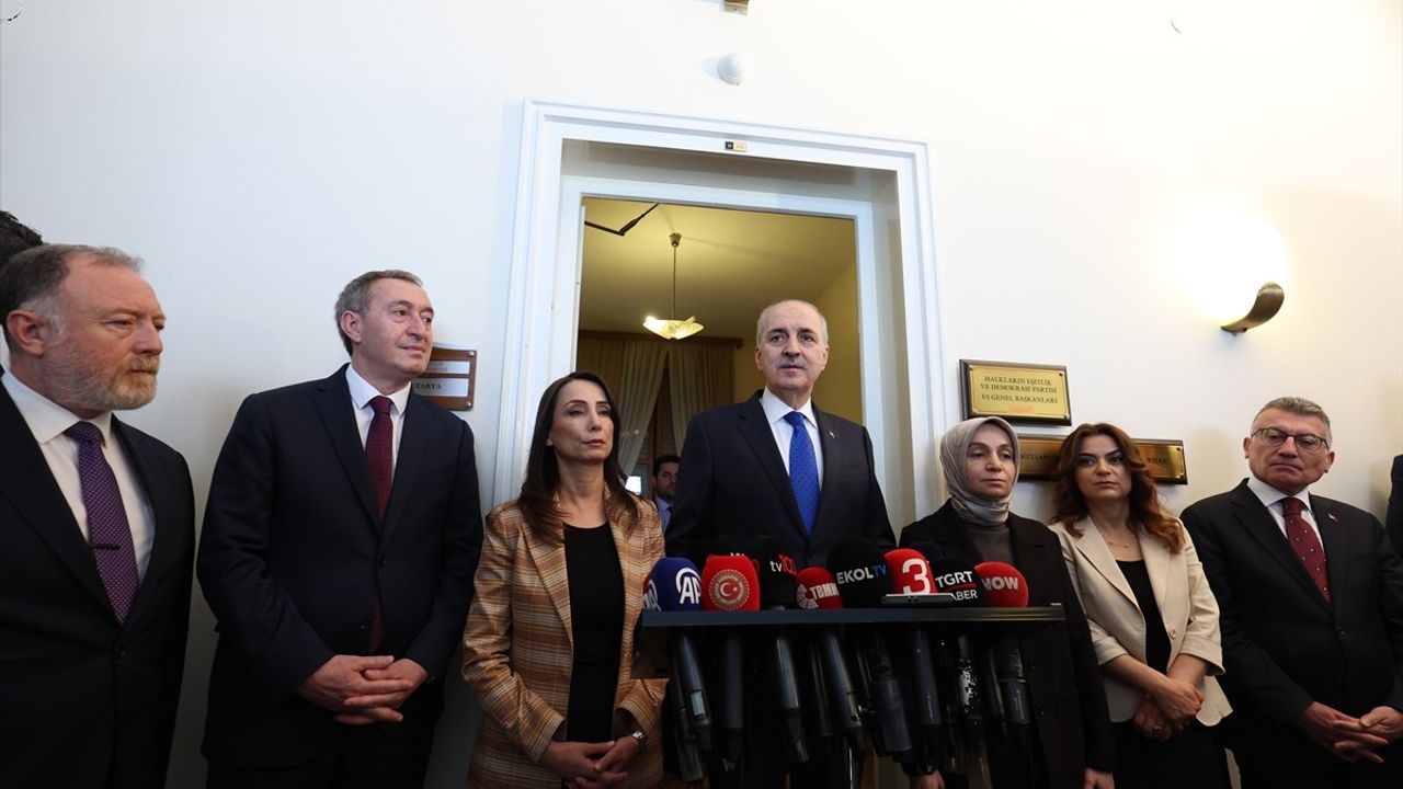 TBMM Başkanı Kurtulmuş, DEM Parti'yi Ziyaret Etti