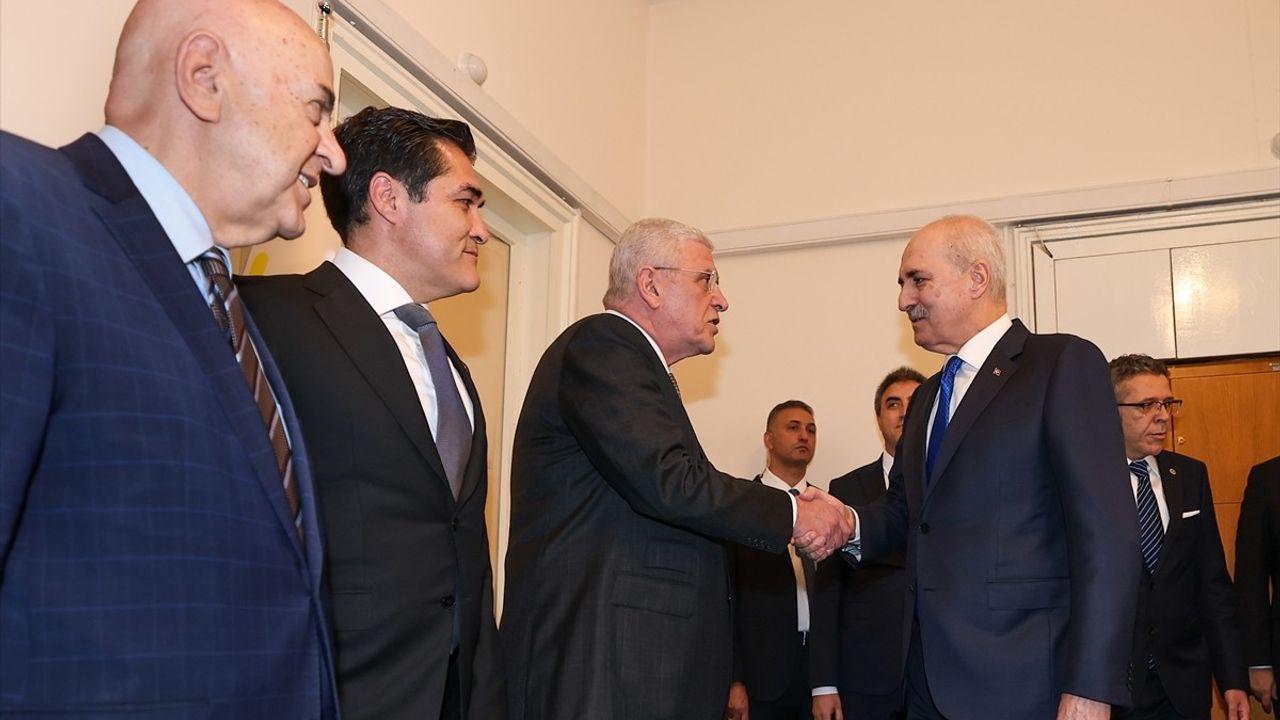 TBMM Başkanı Kurtulmuş'tan İYİ Parti'ye Ziyaret ve 'Terörsüz Türkiye' Vurgusu