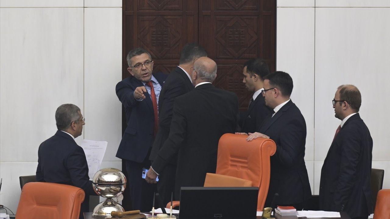 TBMM Genel Kurulu'nda Yasin Öztürk'e Kınama Cezası Verildi