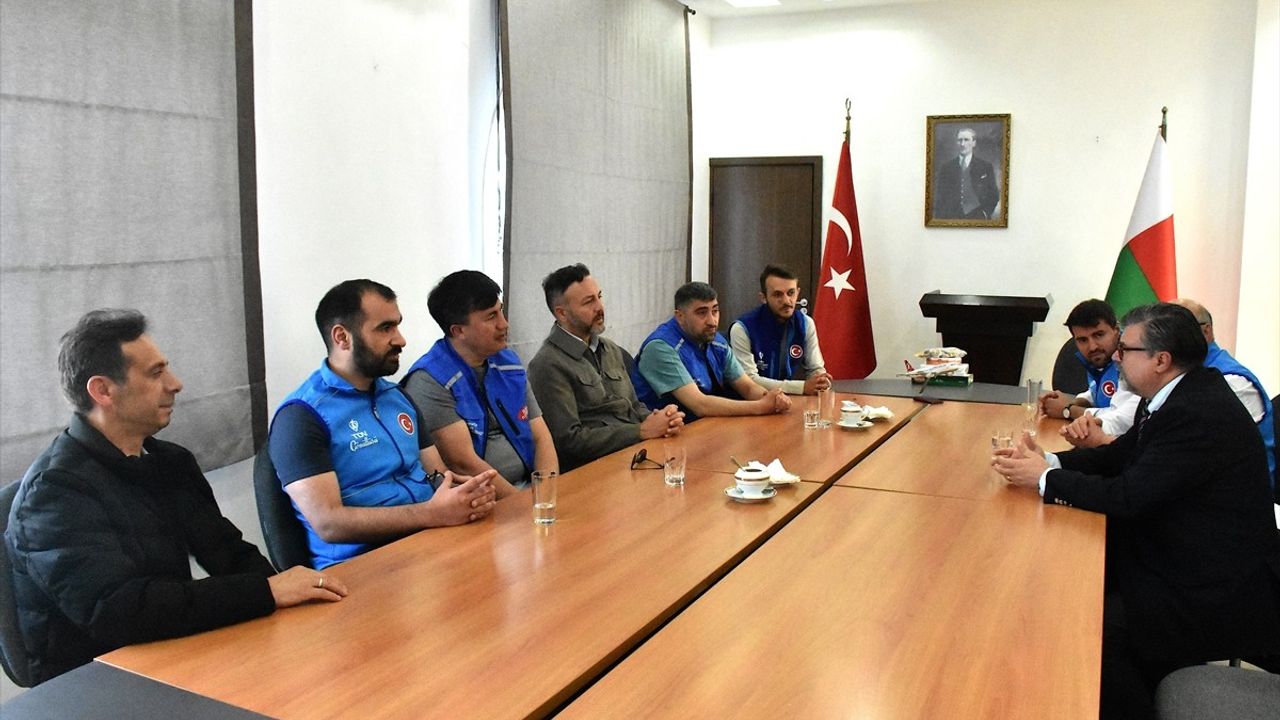 TDV Heyetinden Madagaskar'daki Büyükelçiye Ziyaret