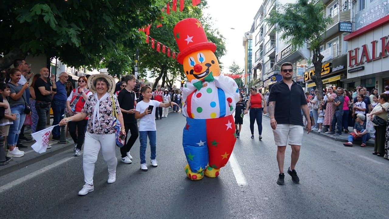 Tekirdağ'da 59. Uluslararası Kiraz Festivali Coşkuyla Başladı