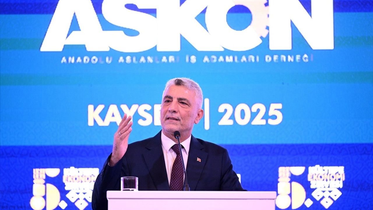 Ticaret Bakanı Ömer Bolat, Kültepe Ekonomi Zirvesi'nde Türkiye'nin Ekonomik Büyümesini Değerlendirdi