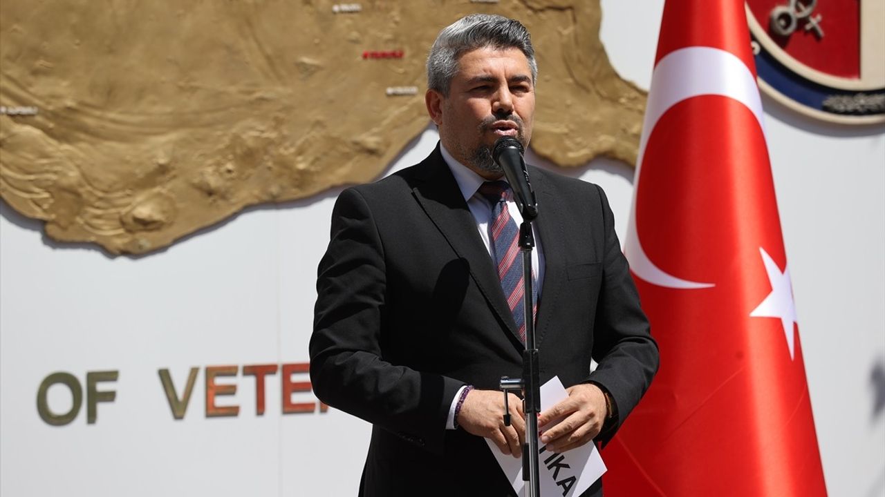 TİKA'dan Gürcistan'a Mobil Klinik Desteği
