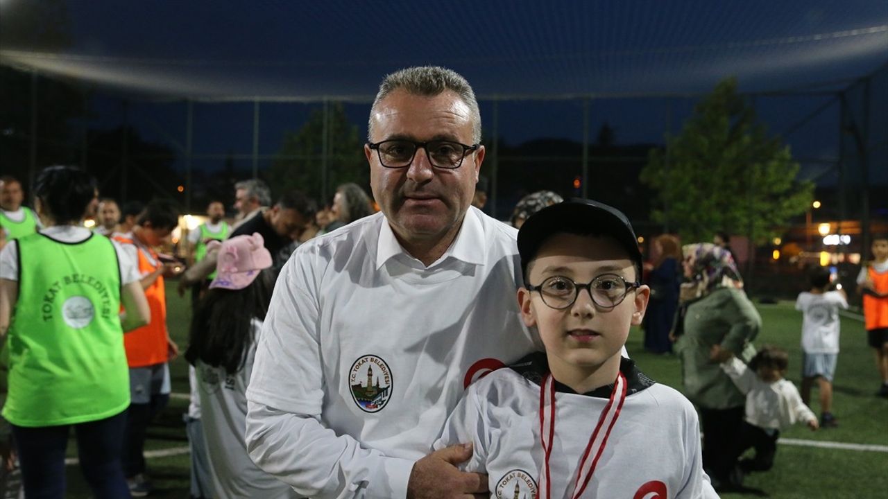 Tokat'ta Babalar Günü Özel Etkinliği: Futbol Maçı