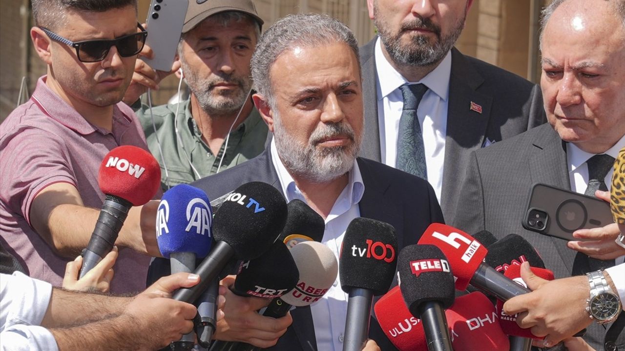 TÜHİS Kamu İşçileri için İkinci Zam Teklifini Sunduktan Sonra Tartışmalar Devam Ediyor