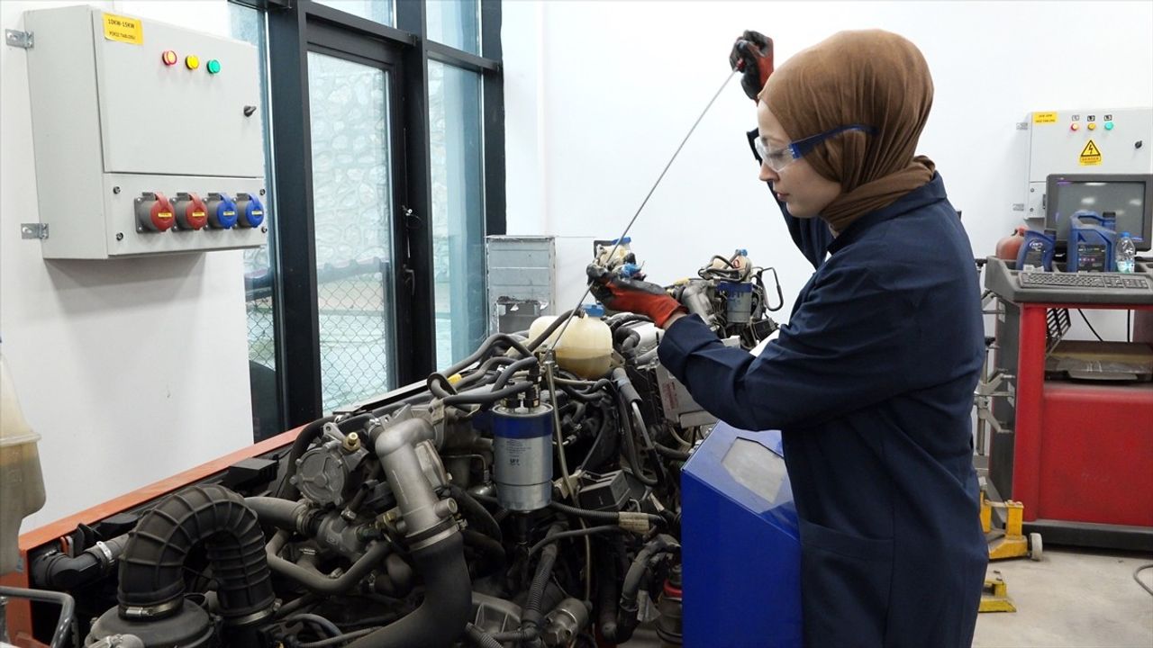 Türkiye'de Meslek Yüksekokulları ile TOBB İş Birliği Protokolü