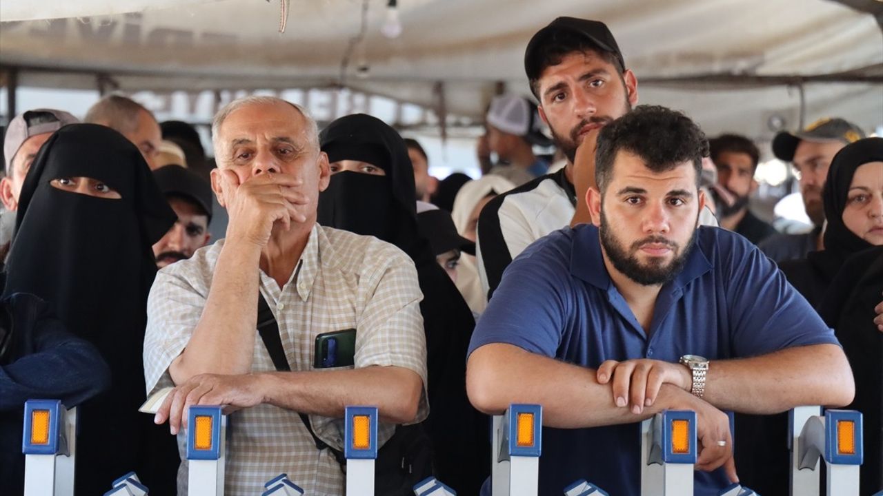 Türkiye'deki Suriyelilerin Ülkelerine Dönüş Süreci Hızlandı