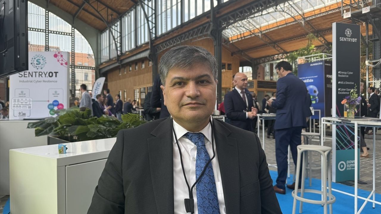 Türkiye'nin Batarya ve Elektrifikasyon Stratejileri Power Summit'te Tartışıldı