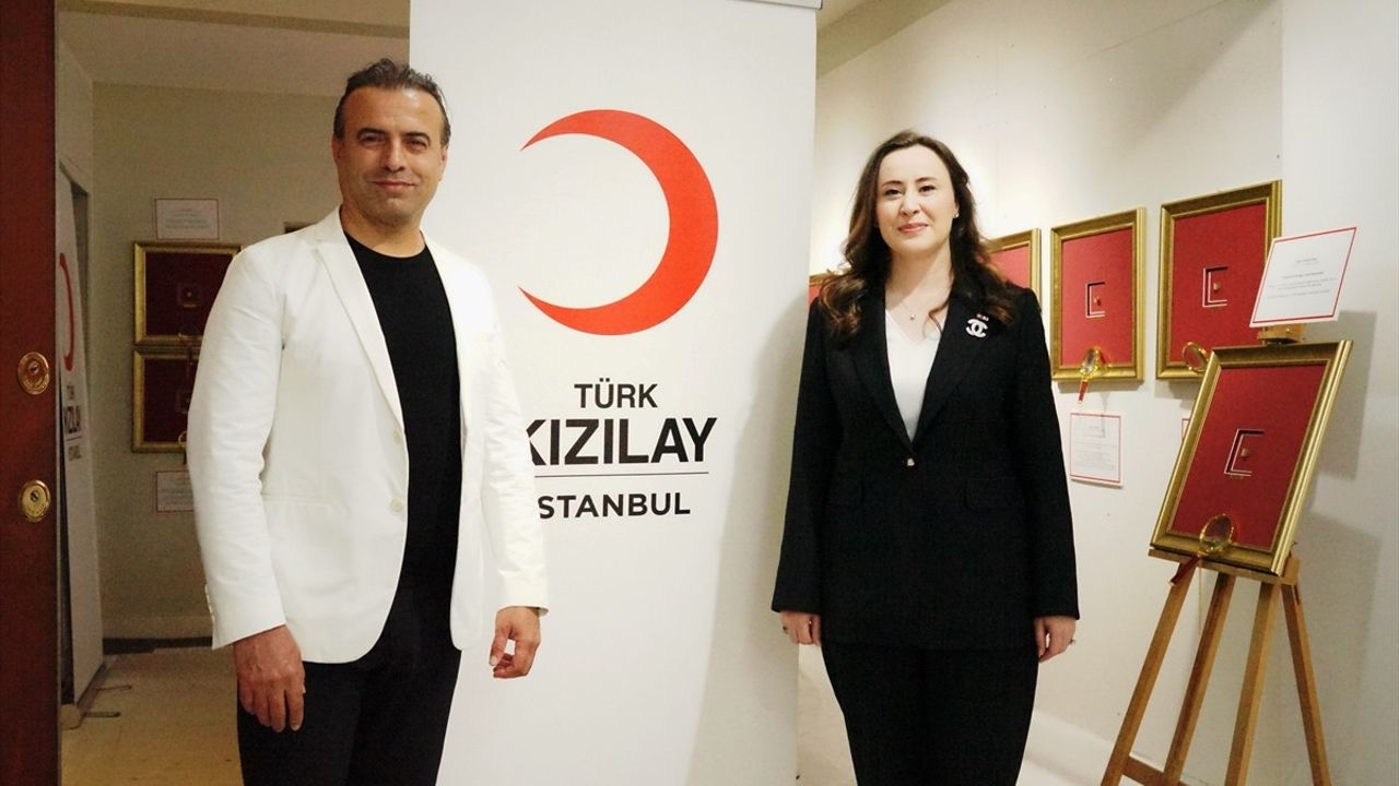 Türkiye Yüzyılı Kadınları: Mikro Sanat Resim Sergisi Ziyaretçilerini Bekliyor